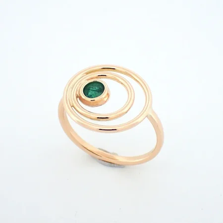 Bague en pierres précisues, l'Aetlier de la Dourbie, joaillierie à Millau Aveyron