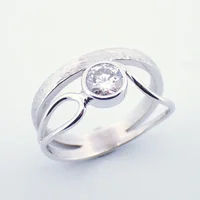 Création sur mesure : Bague Diamant et Or Blanc